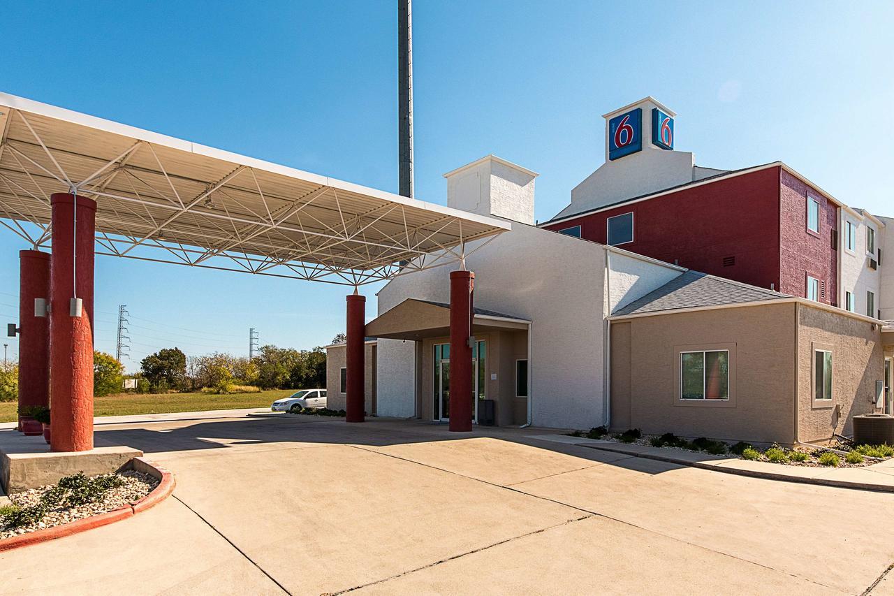Motel 6-San Antonio, Tx - Downtown - Alamo Dome Exterior photo