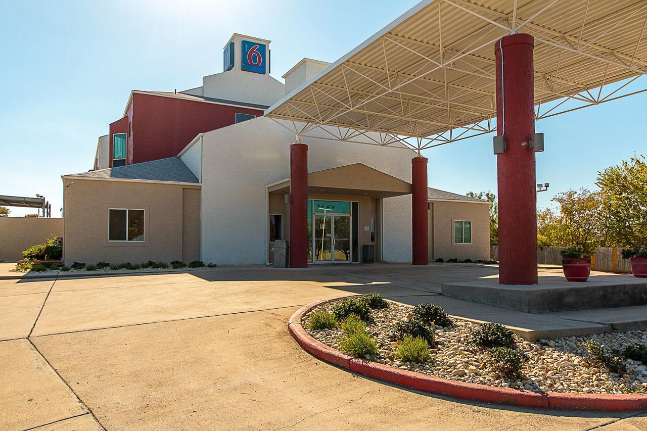 Motel 6-San Antonio, Tx - Downtown - Alamo Dome Exterior photo